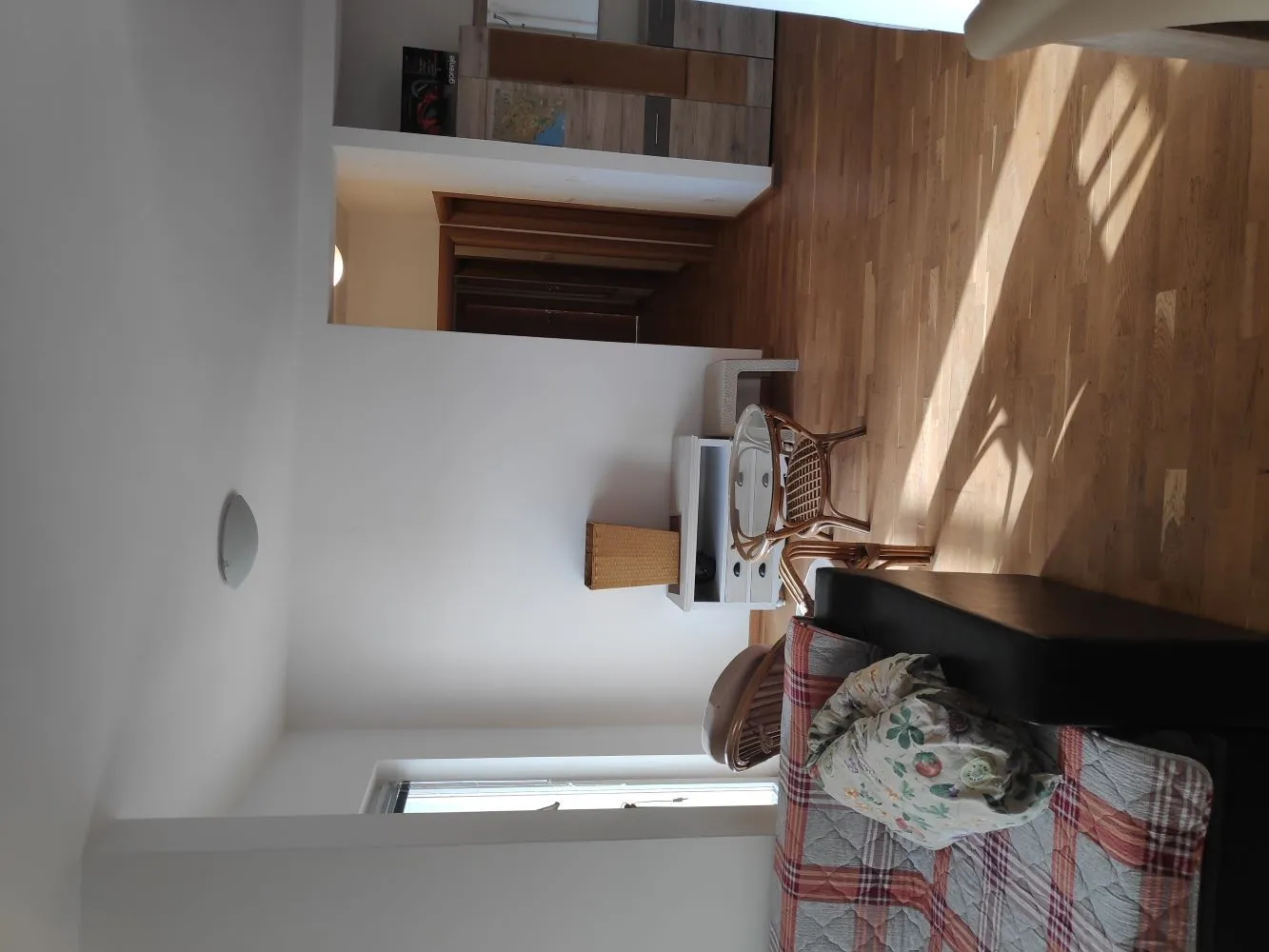 Izdavanje, trosoban stan, 95m², Zagorič, Podgorica