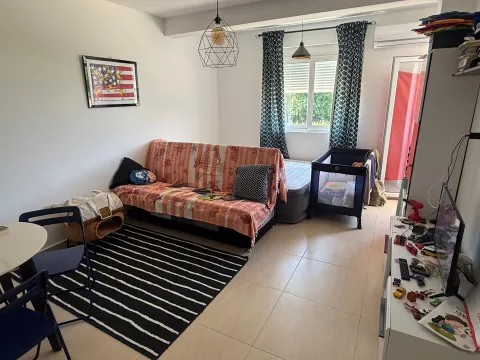 Izdavanje, garsonjera, 27m², Igalo, Herceg Novi - image 2