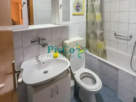 Izdavanje, dvosoban stan, 75m², Stari Aerodrom, Podgorica - image 11