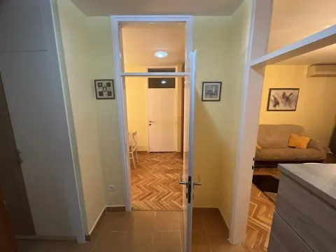 Rent, two bedroom apartment, 85m², Centar, Podgorica - image 21