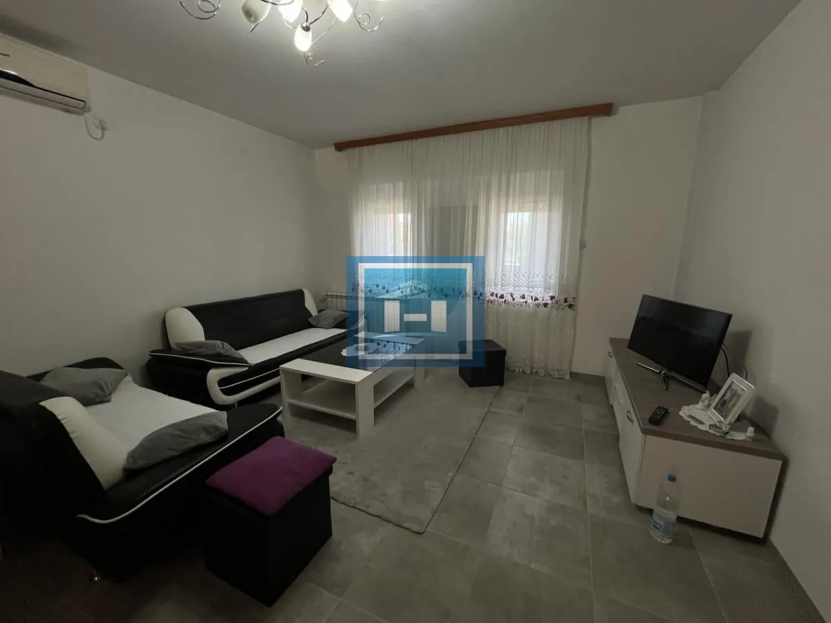 Prodaja, kuća, 271m², Šantarovac, Jagodina