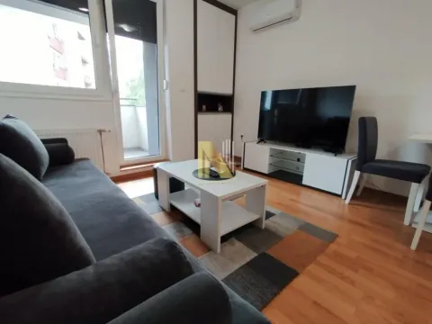 Izdavanje, dvosoban stan, 44m², Novo naselje, Novi Sad - image 5