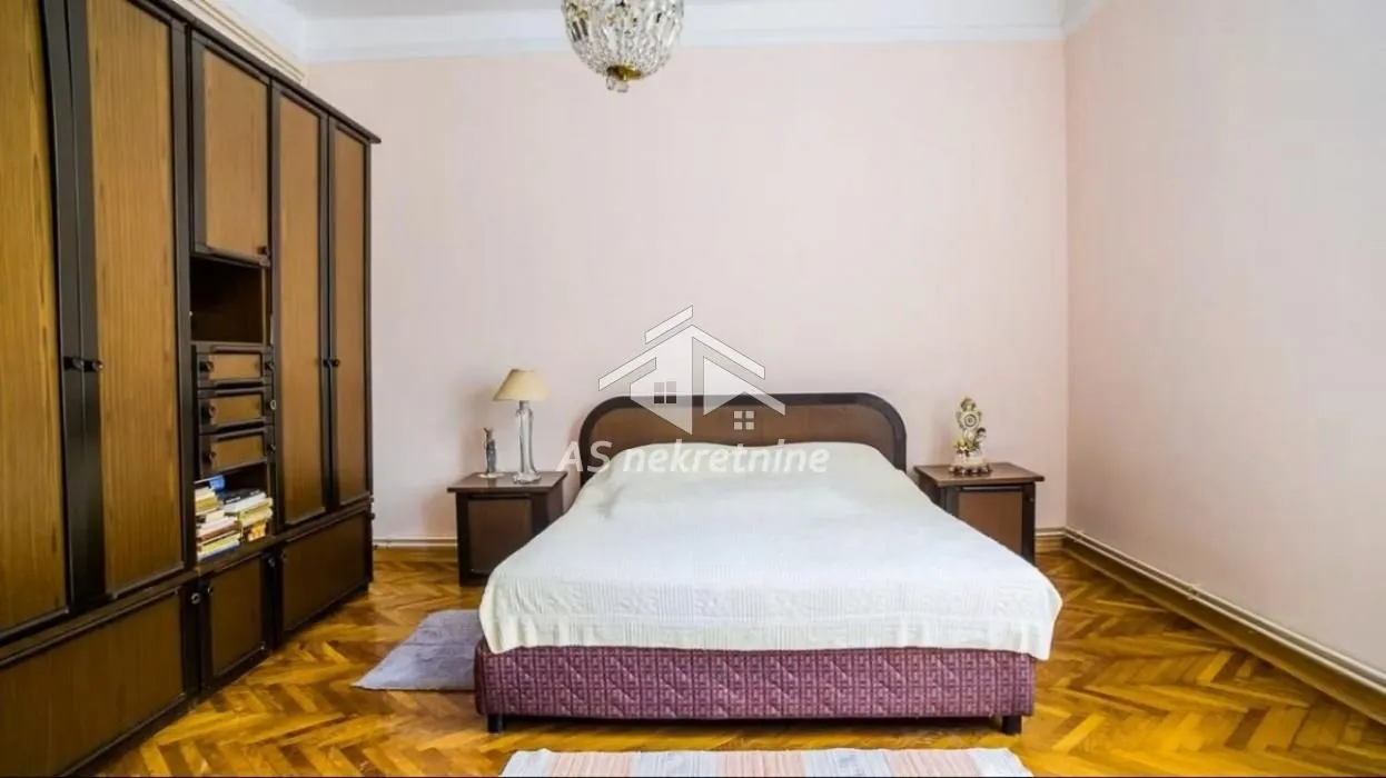 Izdavanje, dvosoban stan, 65m², Stari Grad, Beograd