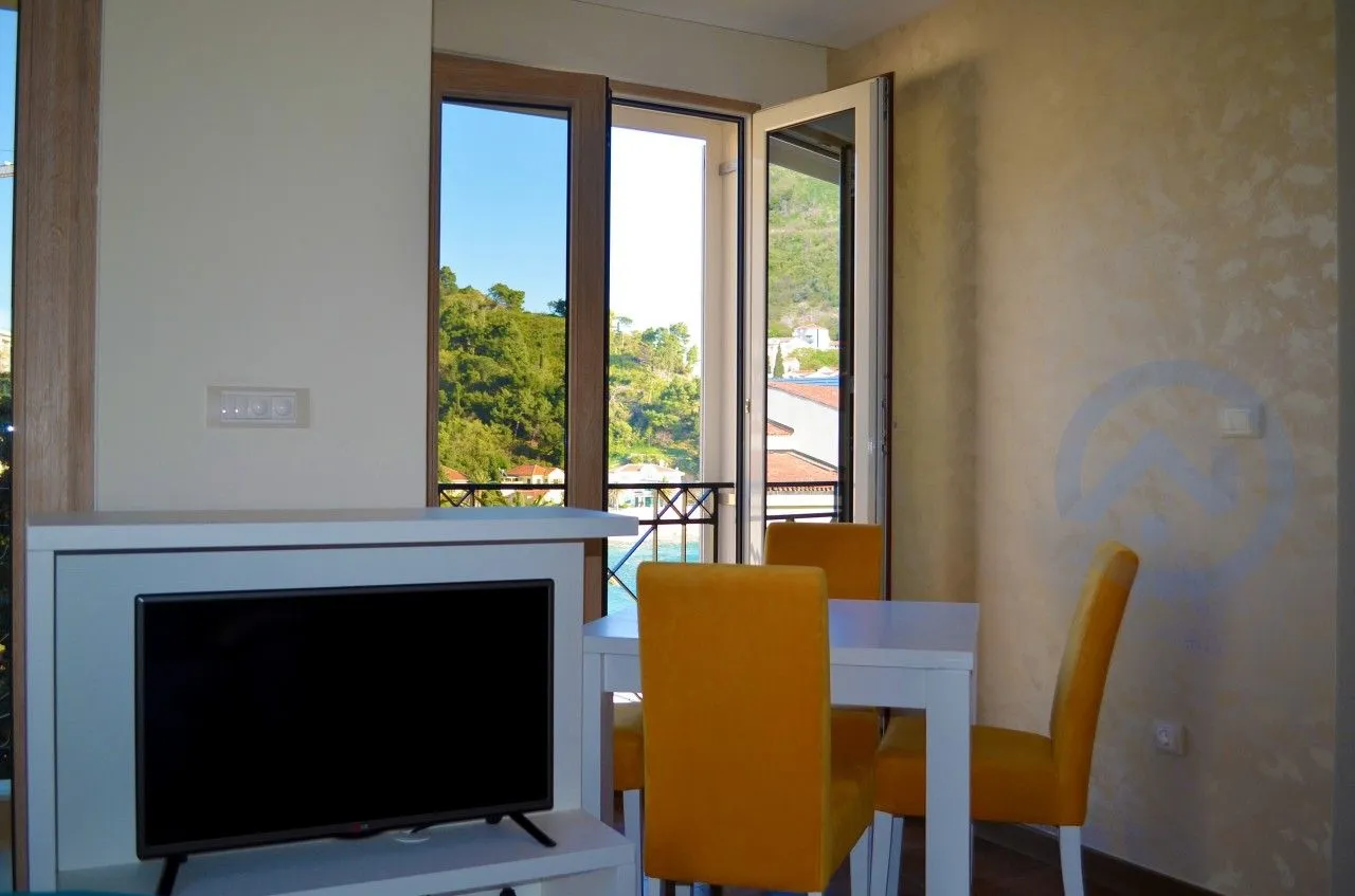 Sale, apartment, 60m², Petrovac, Budva