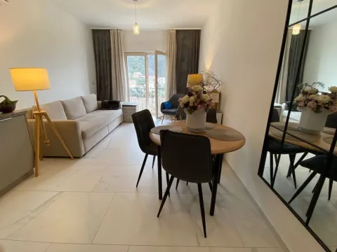Sale, studio apartment, 25m², Pržno, Budva - image 1