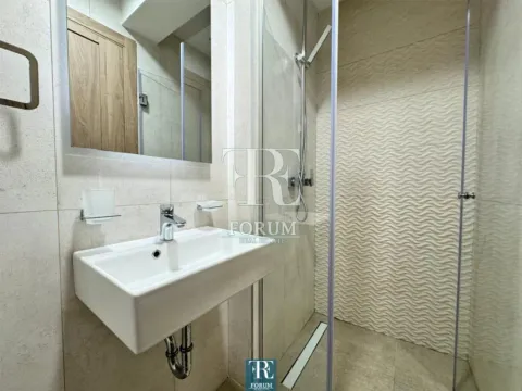 Izdavanje, dvosoban stan, 70m², Master Kvart, Podgorica - image 12