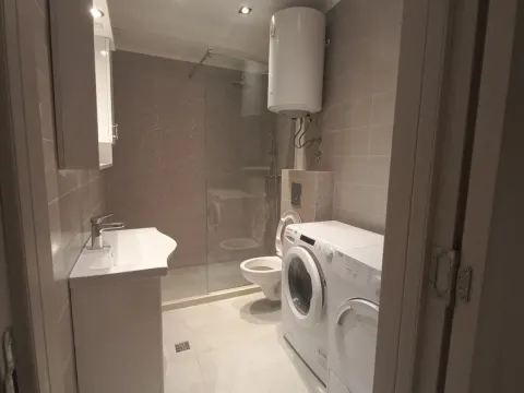 Rent, two bedroom apartment, 70m², Centar, Tivat - image 15