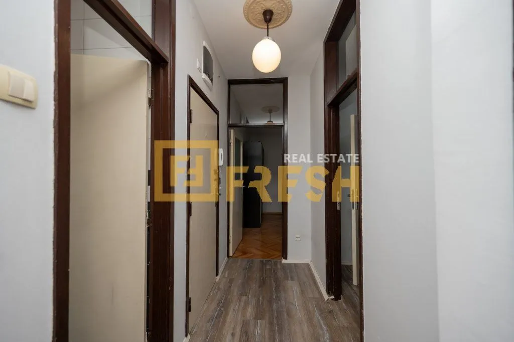 Rent, office space, 60m², Preko Morače, Podgorica