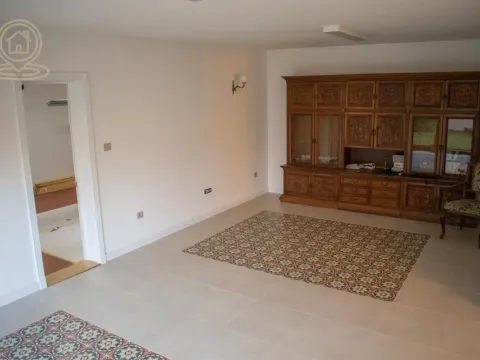 Izdavanje, kuća, 145m², Zemun Gornji Grad, Zemun Sve Podlokacije - image 11