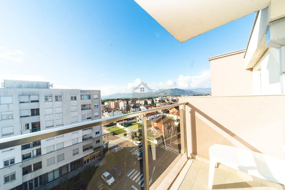 Prodaja, jednosoban stan, 45m², Blok 9, Podgorica
