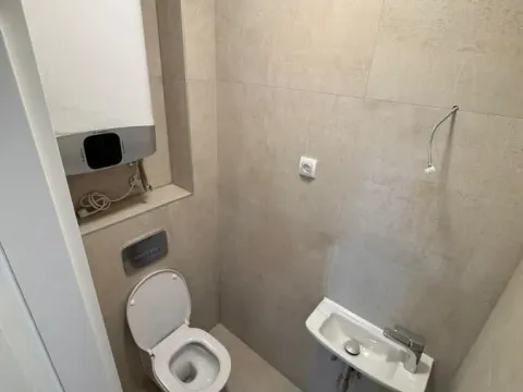 Prodaja, trosoban stan, 72m², Alibegovac, Petrovaradin - image 7