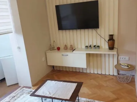 Rent, two bedroom apartment, 65m², Centar, Tivat