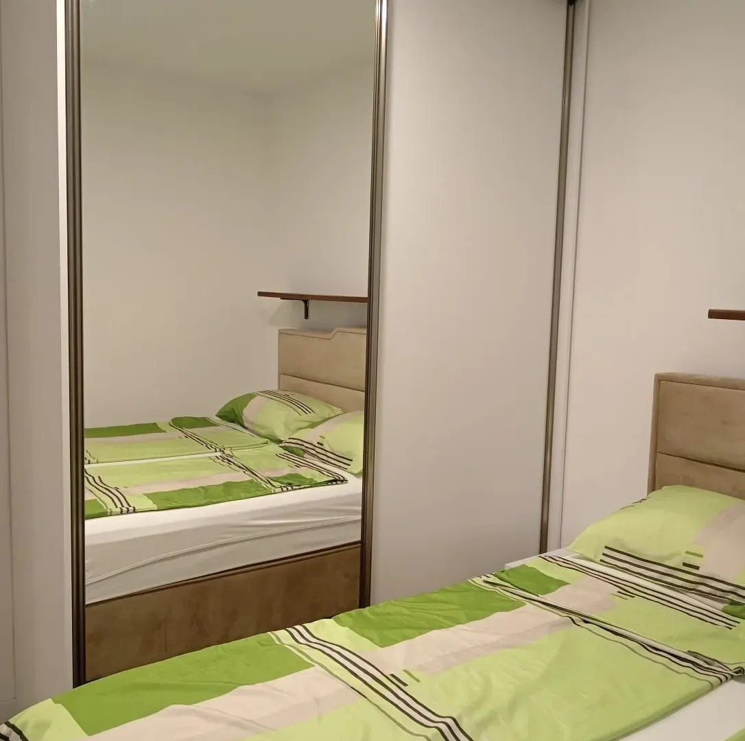 Izdavanje, jednosoban stan, 47m², Budva, Crna Gora
