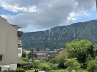 Sale, four bedroom apartment, 106m², Dobrota, Kotor - image 6