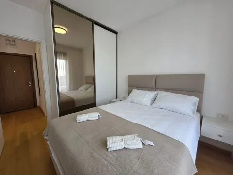 Izdavanje, jednosoban stan, 44m², Bečići, Budva - image 7