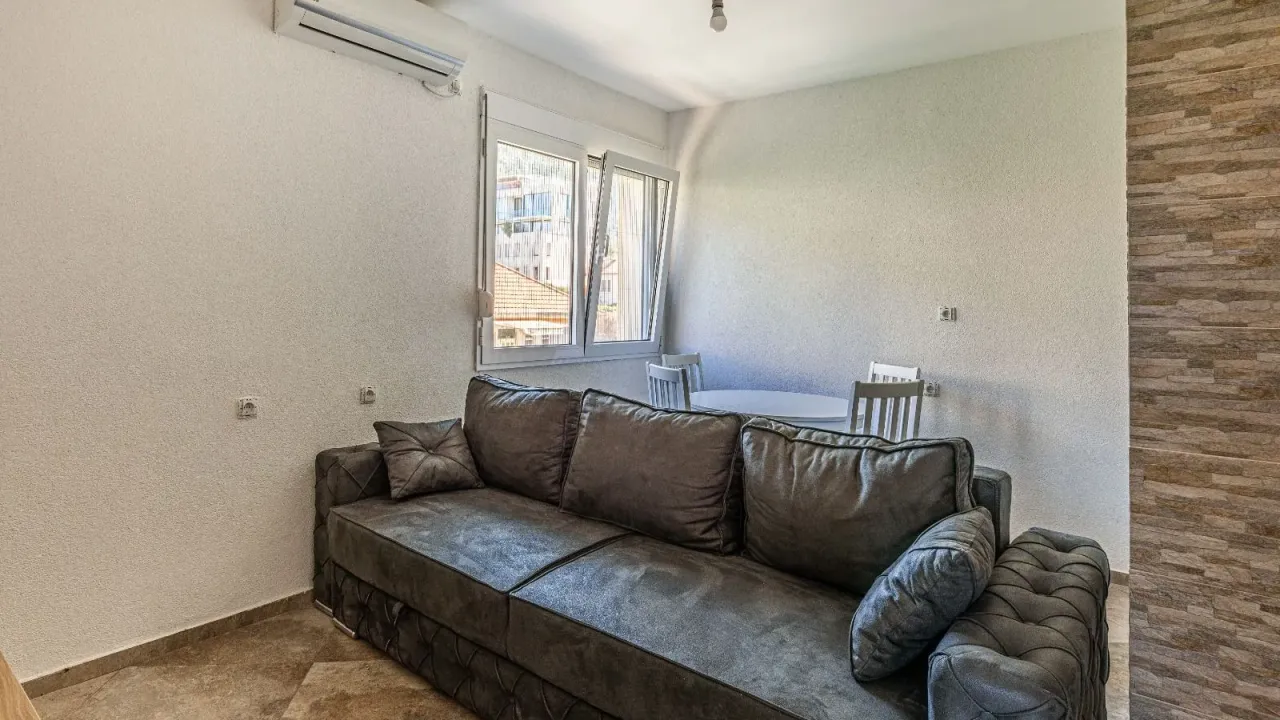 Sale, two bedroom apartment, 52m², Centar, Tivat