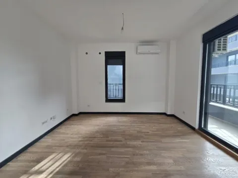 Prodaja, jednosoban stan, 45m², Gorica C, Podgorica - image 3