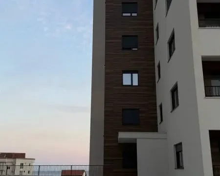 Rent, one bedroom apartment, 44m², Bečići, Budva - image 10