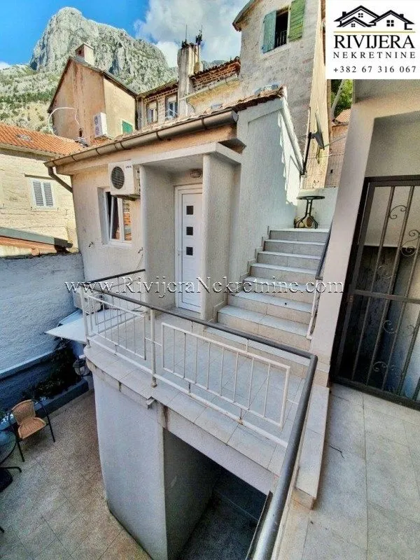 Prodaja, kuća, 300m², Centar, Kotor