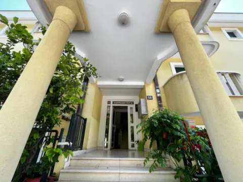 Sale, three bedroom apartment, 167m², Petrovac, Budva