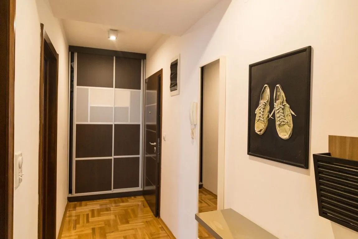 Prodaja, jednosoban stan, 49m², Centar, Budva