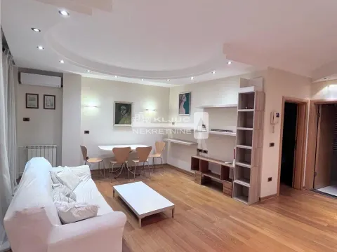 Rent, two bedroom apartment, 50m², Crveni Krst, Beograd - image 2