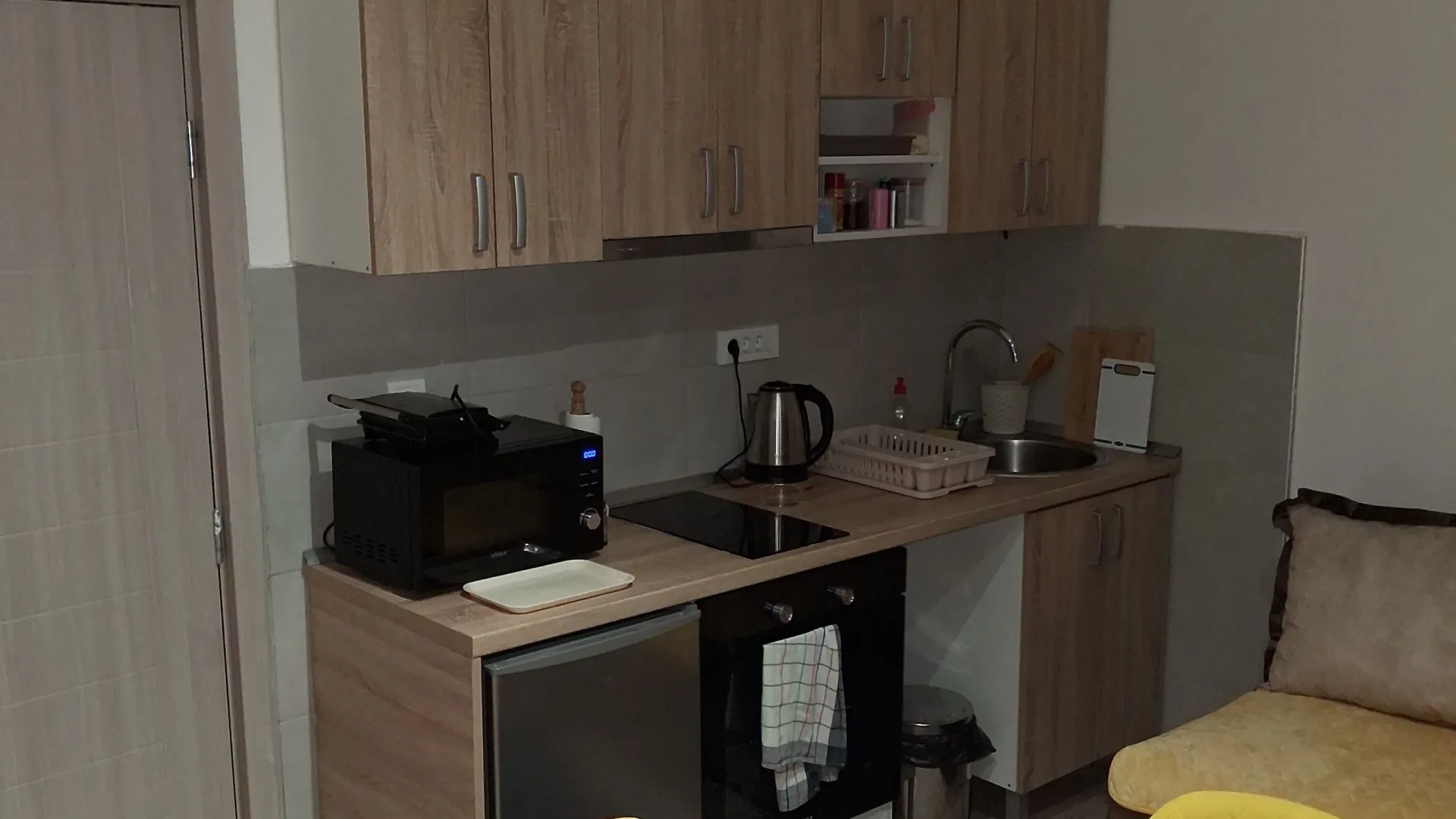 Stan-na-dan, jednosoban stan, 39m², Blok 9, Podgorica