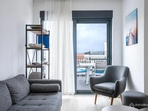 Sale, two bedroom apartment, 47m², Tivat, Crna Gora - image 10