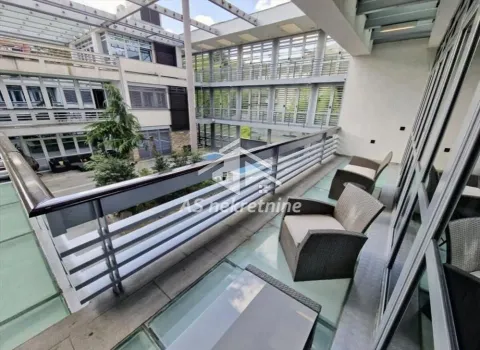 Izdavanje, četvorosoban stan, 148m², Savski Venac, Beograd - image 20