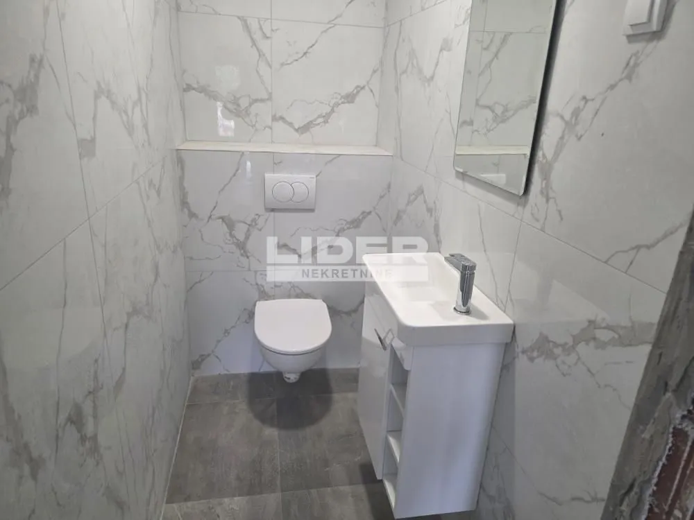 Prodaja, dvosoban stan, 85m², Vračar Sve Podlokacije, Beograd