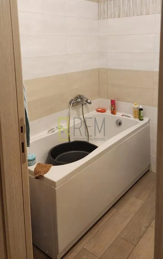 Prodaja, jednosoban stan, 38m², Stari Aerodrom, Podgorica