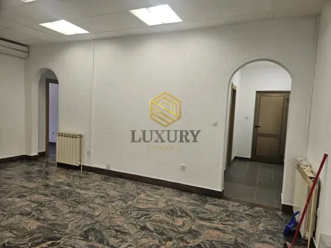 Sale, office space, 191m², Ljubović, Podgorica - image 10