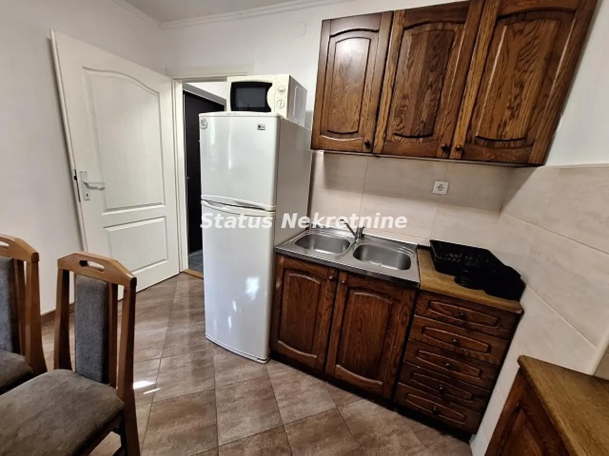Izdavanje, dvosoban stan, 48m², Detelinara, Novi Sad Sve Podlokacije