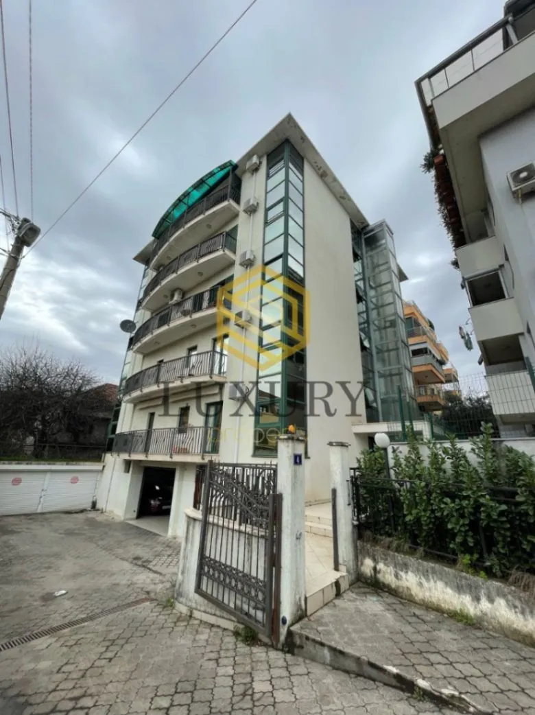 Prodaja, jednosoban stan, 51m², Gorica C, Podgorica