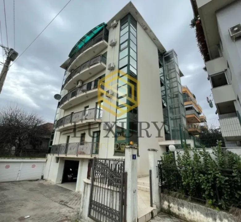 Prodaja, jednosoban stan, 51m², Gorica C, Podgorica