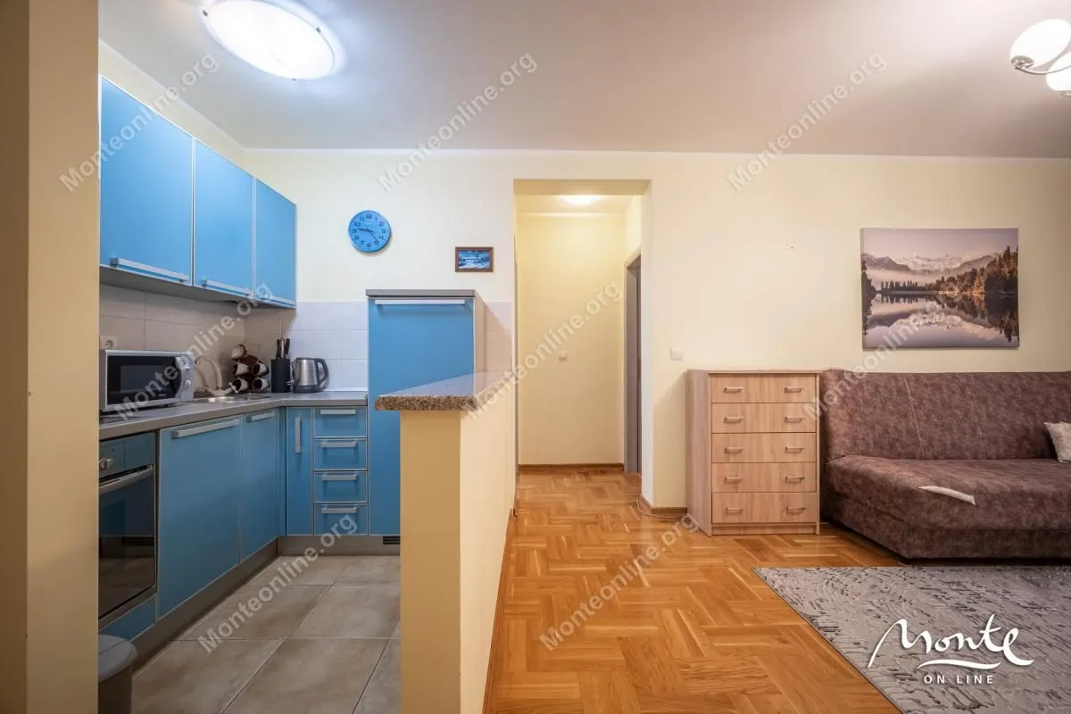 Prodaja, dvosoban stan, 55m², Bečići, Budva