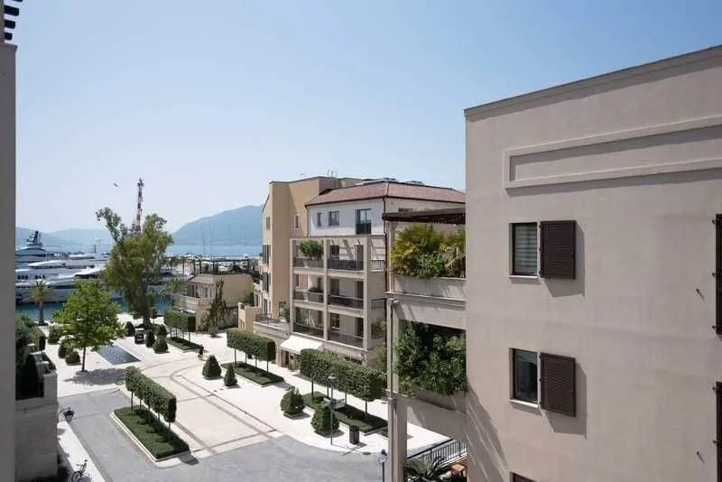 Prodaja, jednosoban stan, 74m², Tivat, Crna Gora