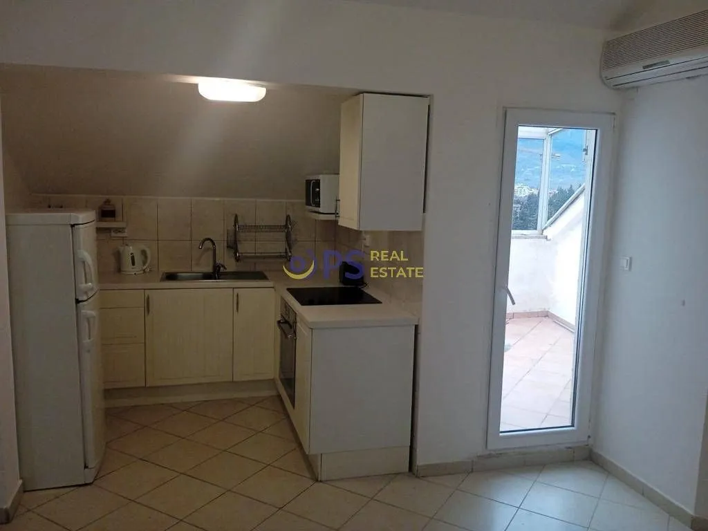 Prodaja, trosoban stan, 100m², Bar, Crna Gora