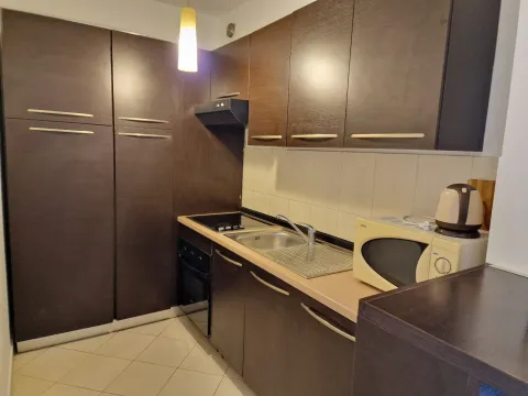 Izdavanje, jednosoban stan, 42m², Budva, Crna Gora - image 9