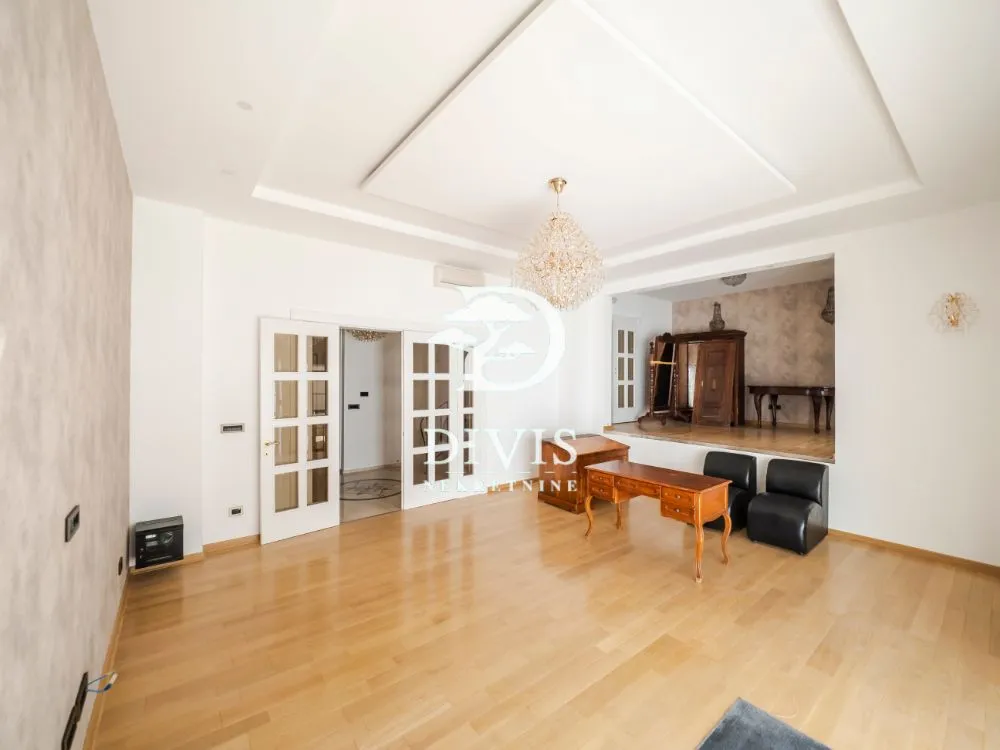 Rent, house, 450m², Banovo Brdo, Beograd