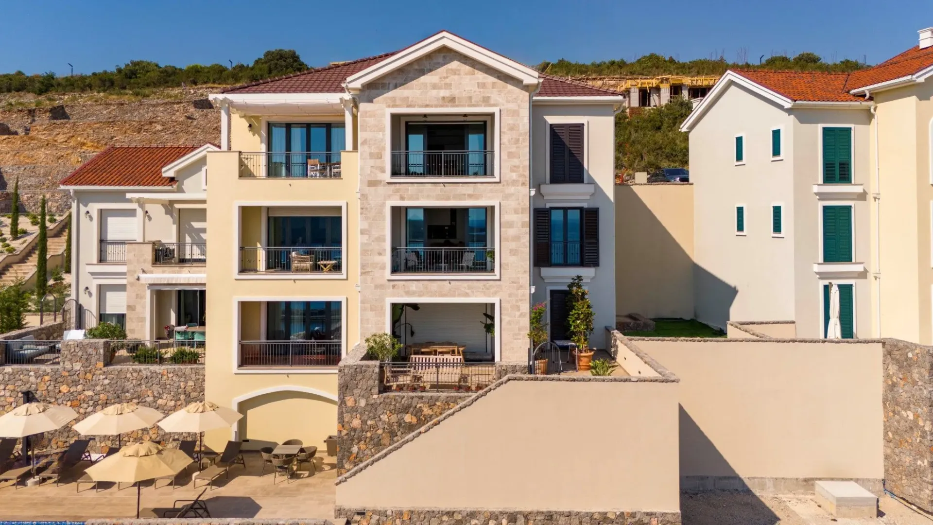 Sale, two bedroom apartment, 104m², Luštica Bay, Tivat