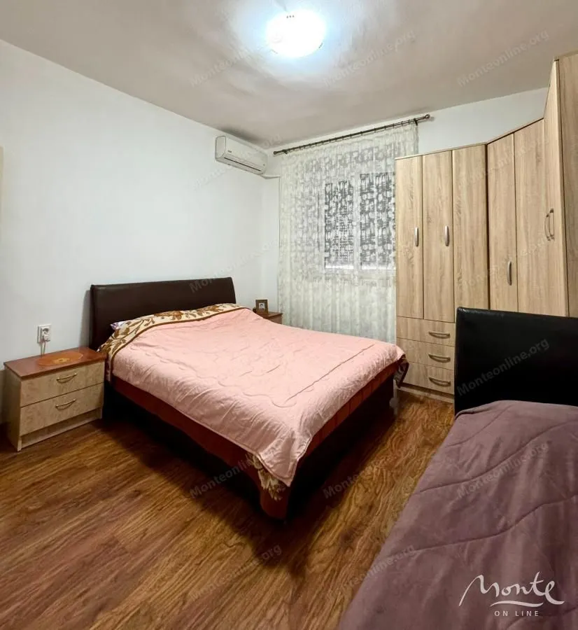 Prodaja, kuća, 70m², Stara Varoš, Podgorica