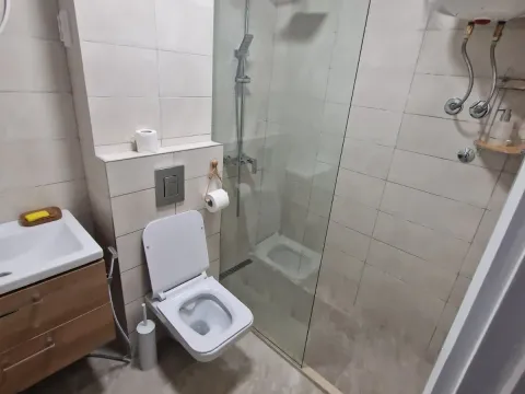 Izdavanje, jednosoban stan, 47m², Preko Morače, Podgorica - image 5