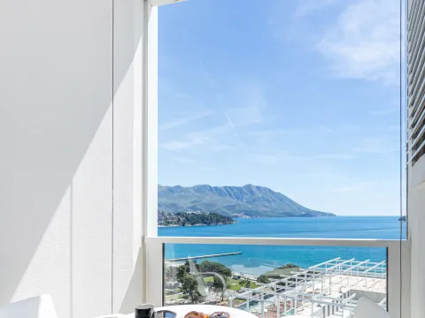 Izdavanje, jednosoban stan, 77m², Tre Canne, Budva - image 10