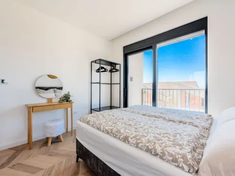 Rent, house, 159m², Reževići, Budva - image 16