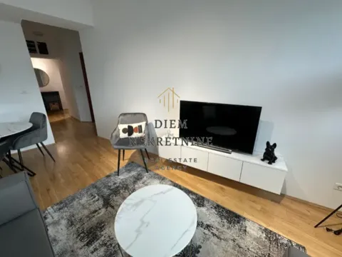 Rent, one bedroom apartment, 53m², Centar, Podgorica - image 6