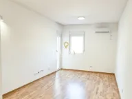 Izdavanje, jednosoban stan, 47m², Zagorič, Podgorica