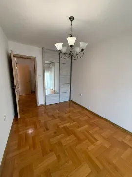 Rent, three bedroom apartment, 150m², Preko Morače, Podgorica - image 8