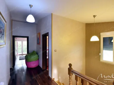 Sale, house, 175m², Podgorica, Crna Gora - image 23