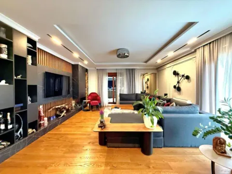 Sale, three bedroom apartment, 194m², Pobrežje, Podgorica